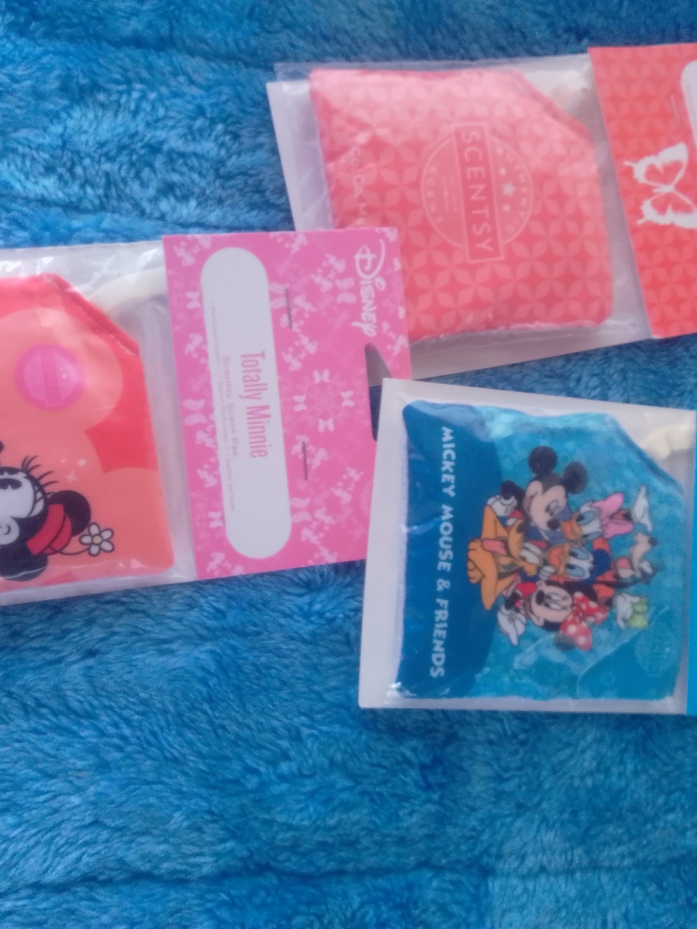 Disney Mickey & Friends Sachet Pack - Scentsy Lot Of 3